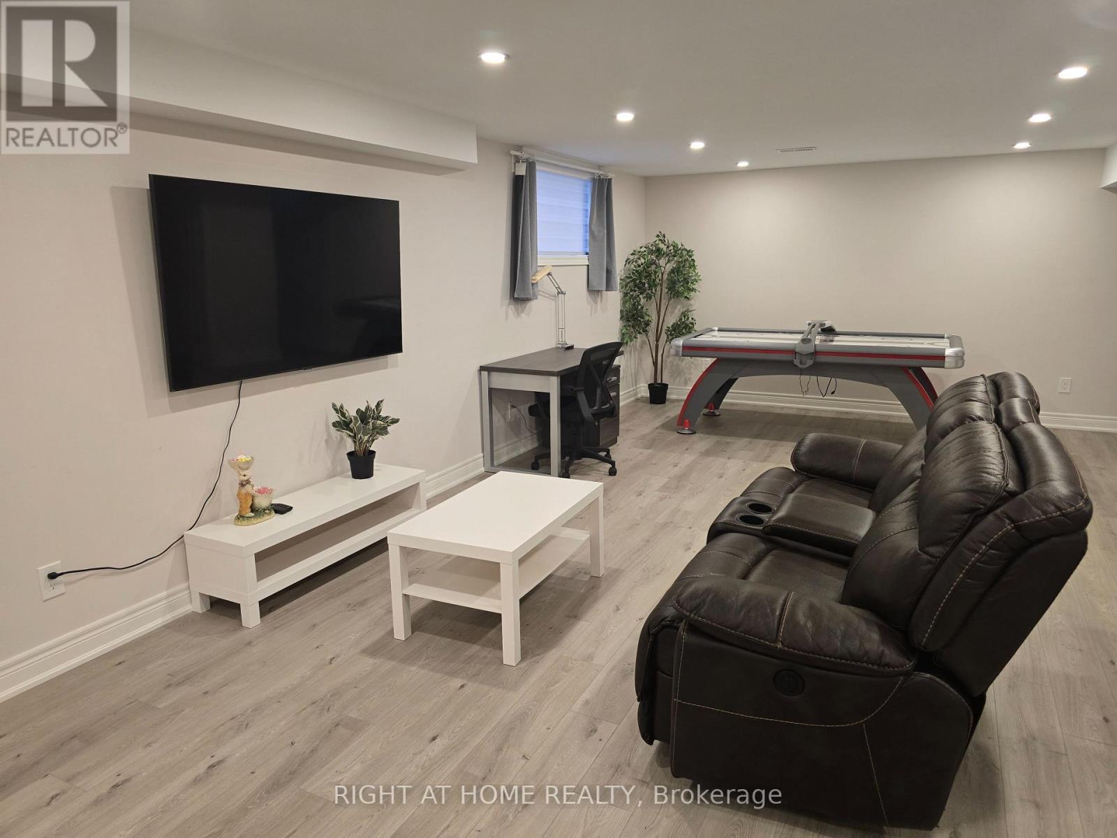 Unit B - 17 Olsen Drive, Toronto, Ontario  M3A 3J1 - Photo 5 - C12777694