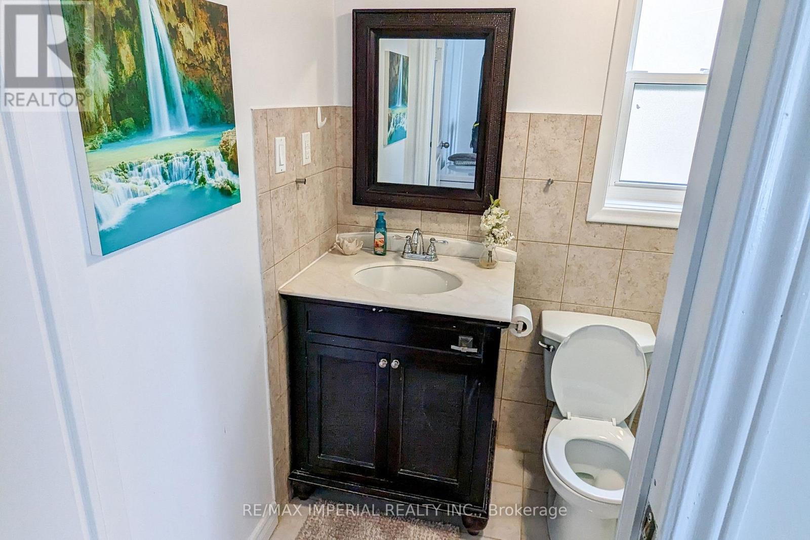 Main Fl - 329 Homewood Avenue, Toronto, Ontario  M2R 2N7 - Photo 10 - C12777698