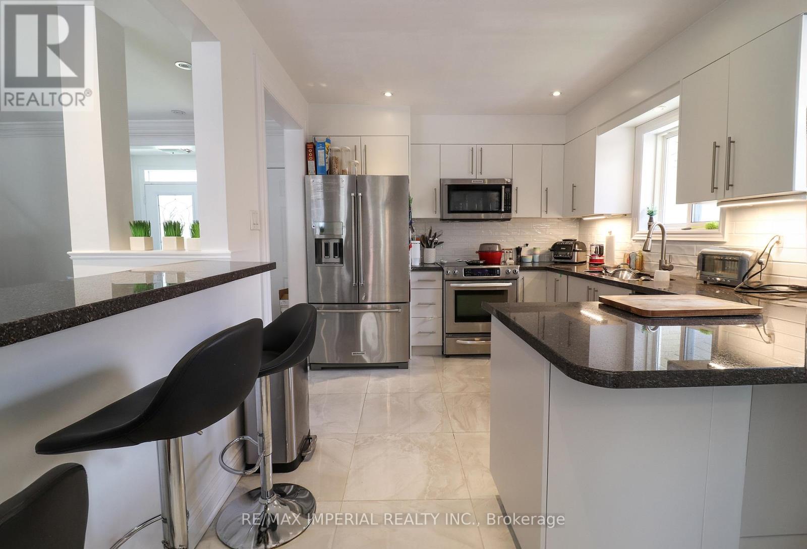 Main Fl - 329 Homewood Avenue, Toronto, Ontario  M2R 2N7 - Photo 18 - C12777698