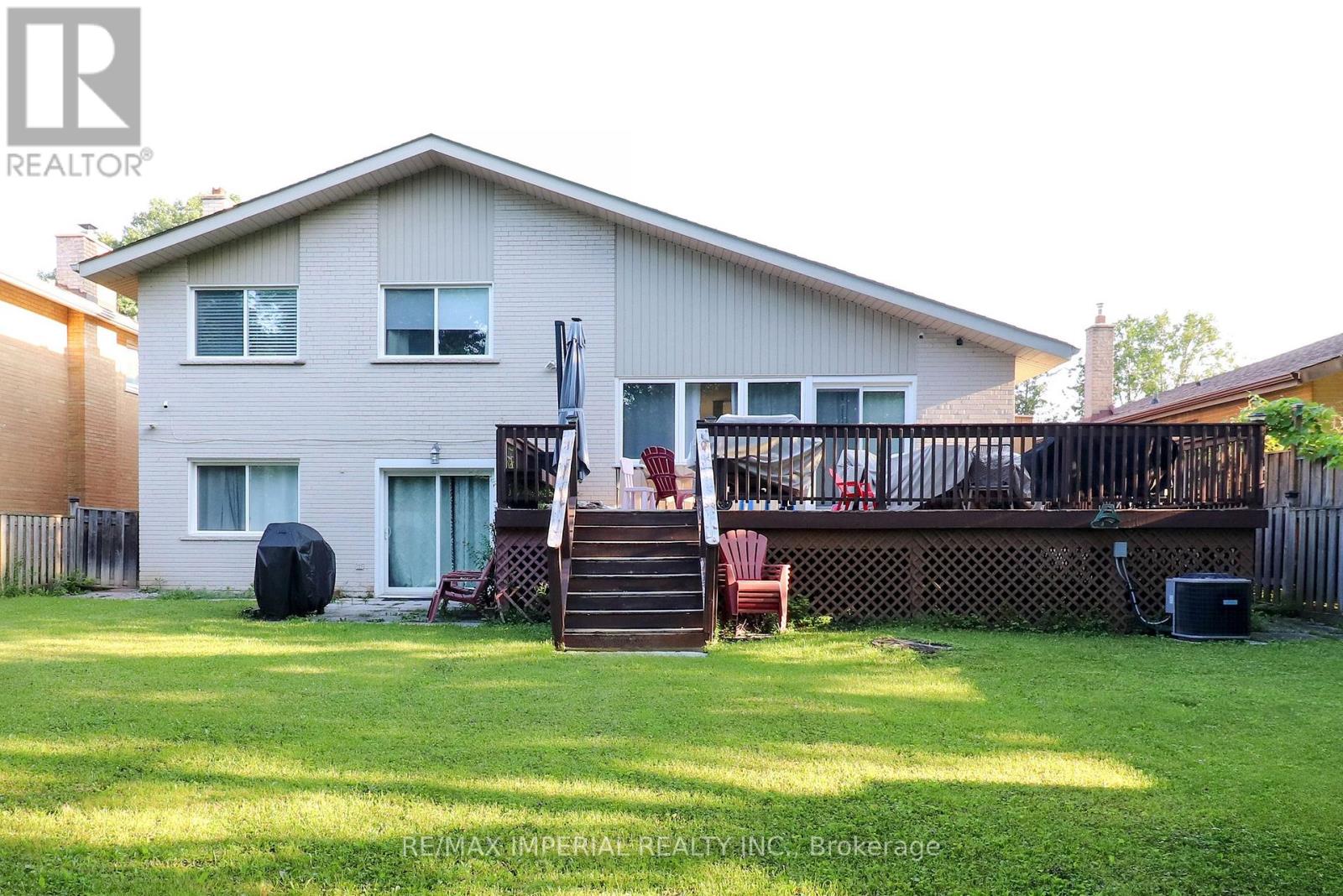 Main Fl - 329 Homewood Avenue, Toronto, Ontario  M2R 2N7 - Photo 2 - C12777698