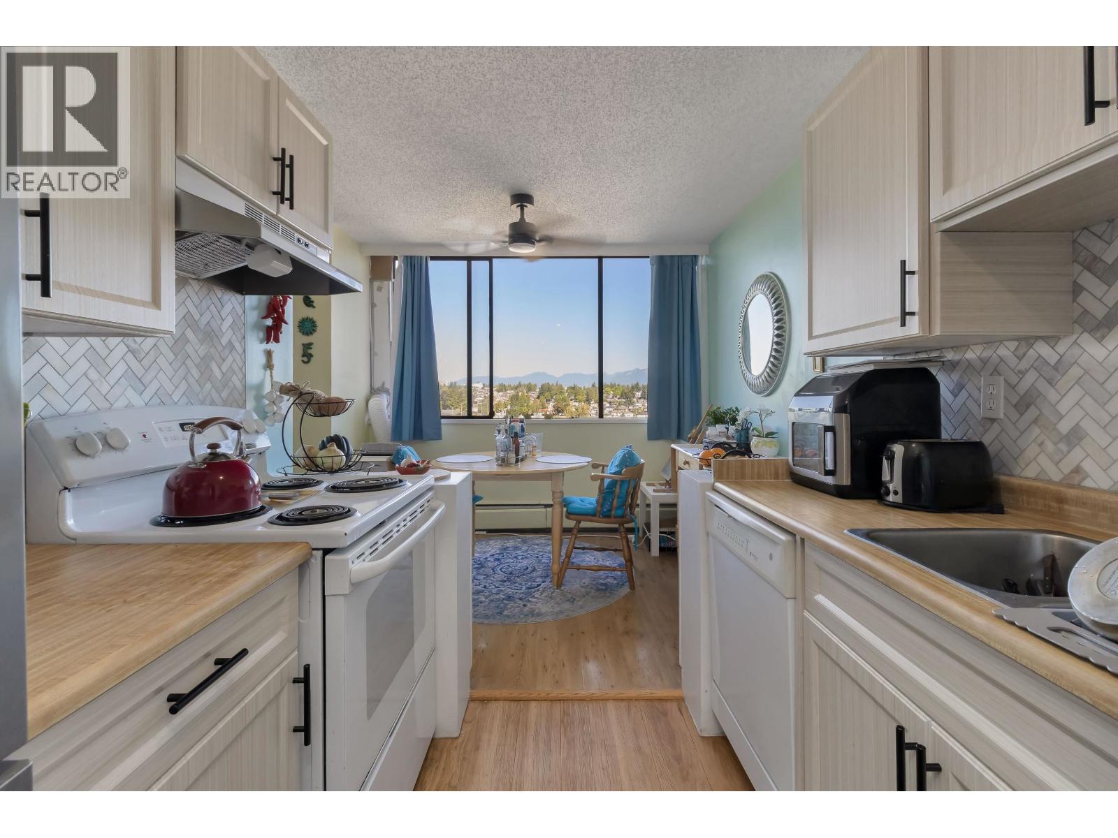 1003 740 Hamilton Street, New Westminster, British Columbia  V3M 5T7 - Photo 12 - R3088490