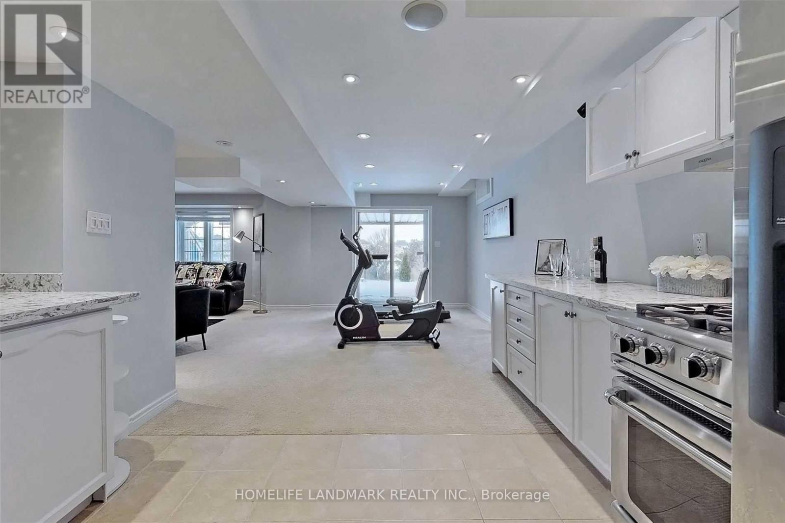 19 Brass Drive, Richmond Hill, Ontario  L4E 4T3 - Photo 3 - N12777722