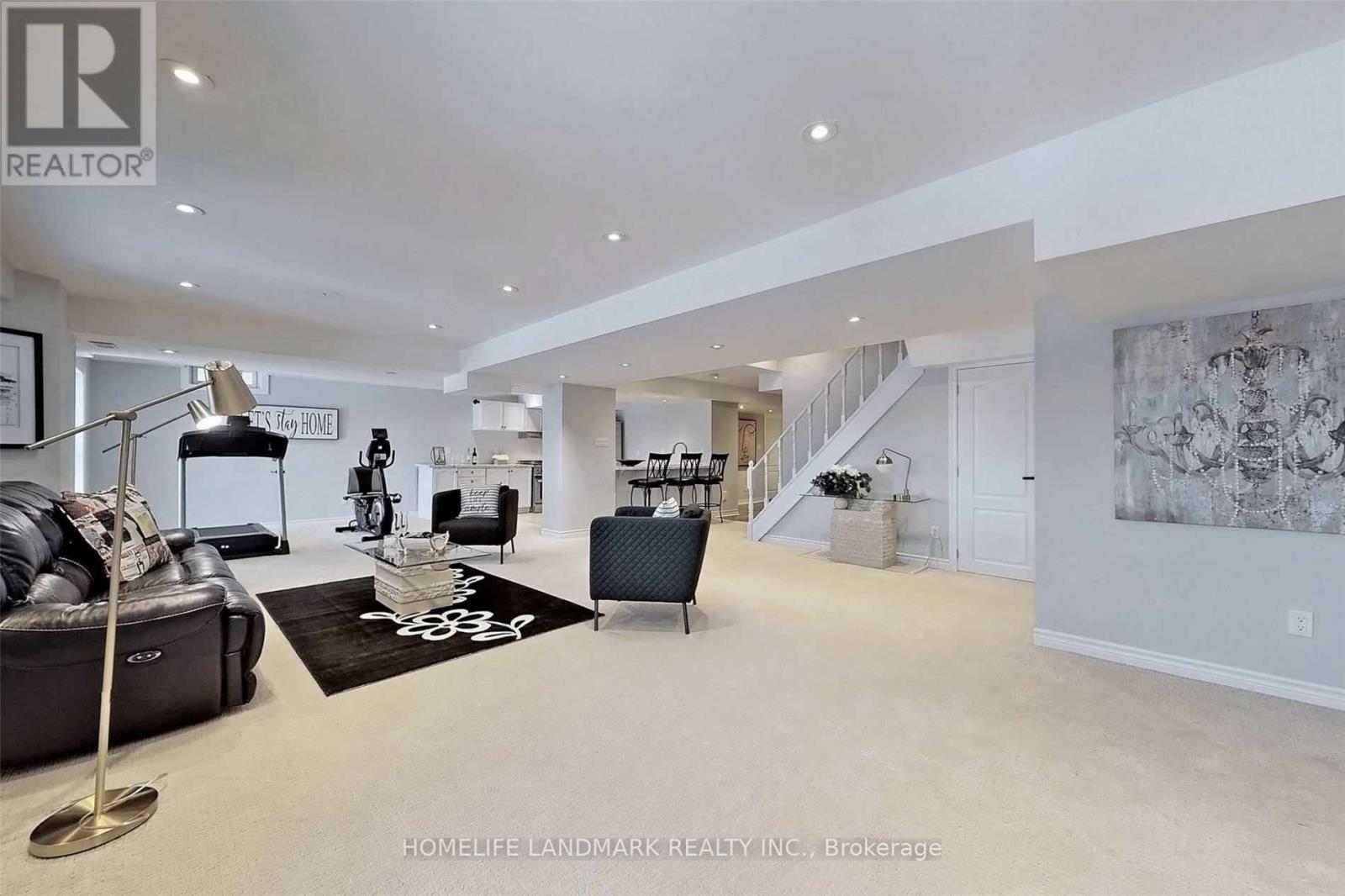 19 Brass Drive, Richmond Hill, Ontario  L4E 4T3 - Photo 6 - N12777722