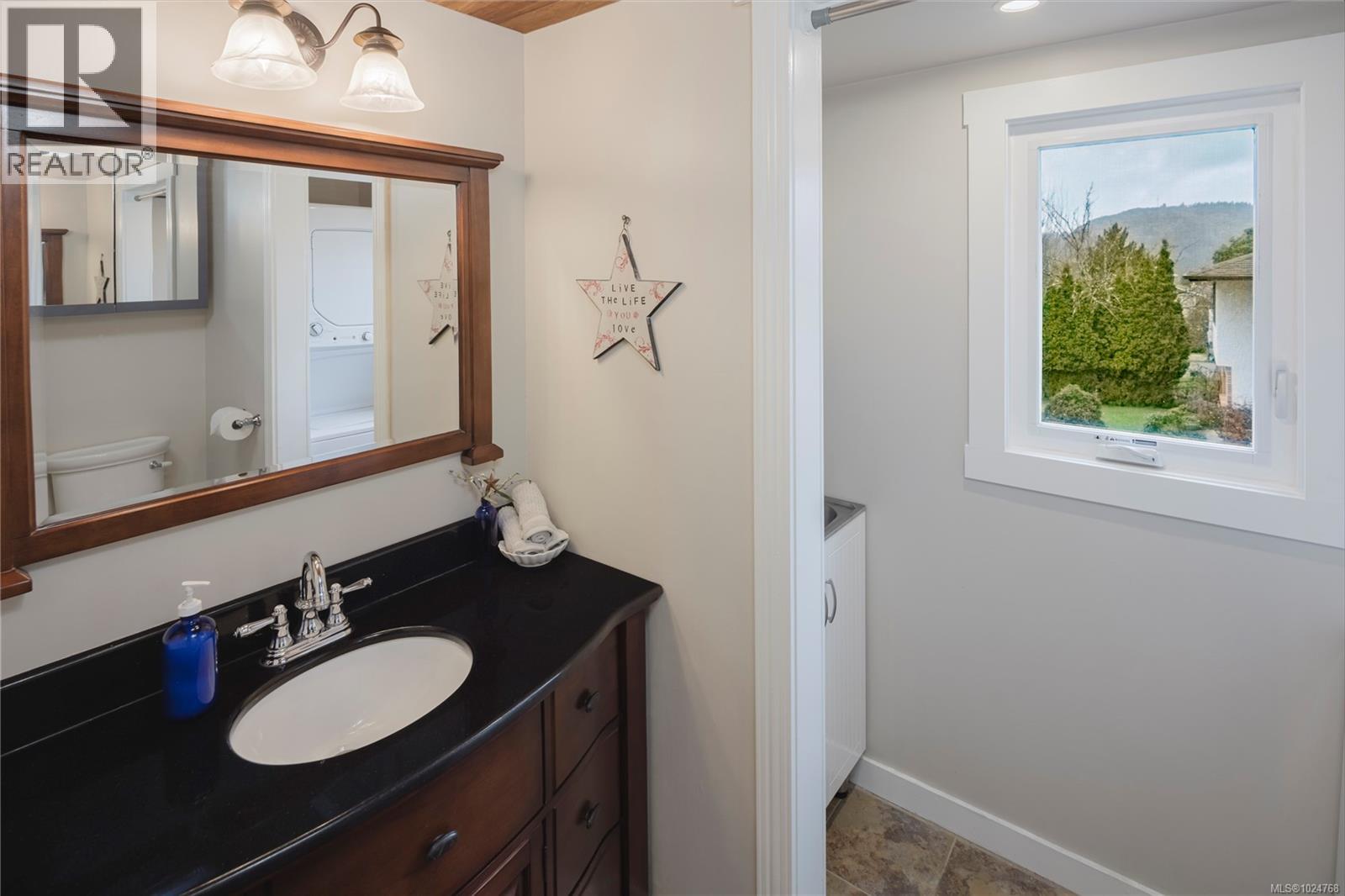 4420 Tyndall Ave, Saanich, British Columbia  V8N 3S1 - Photo 17 - 1024768