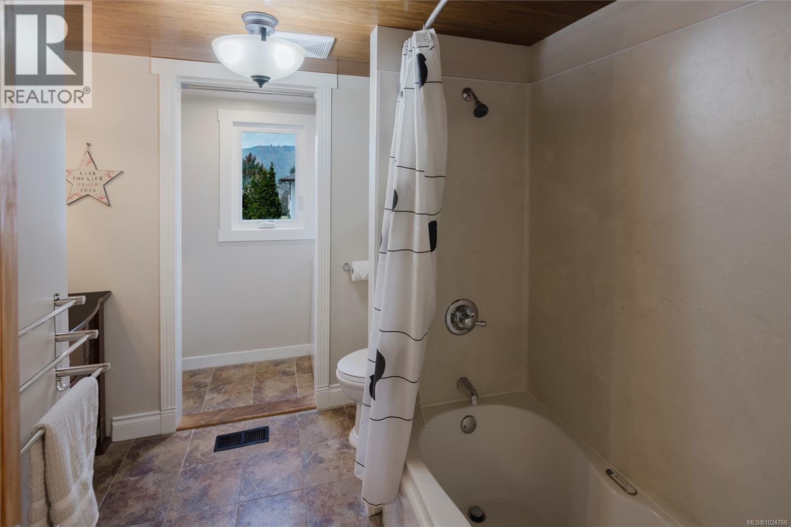 4420 Tyndall Ave, Saanich, British Columbia  V8N 3S1 - Photo 18 - 1024768