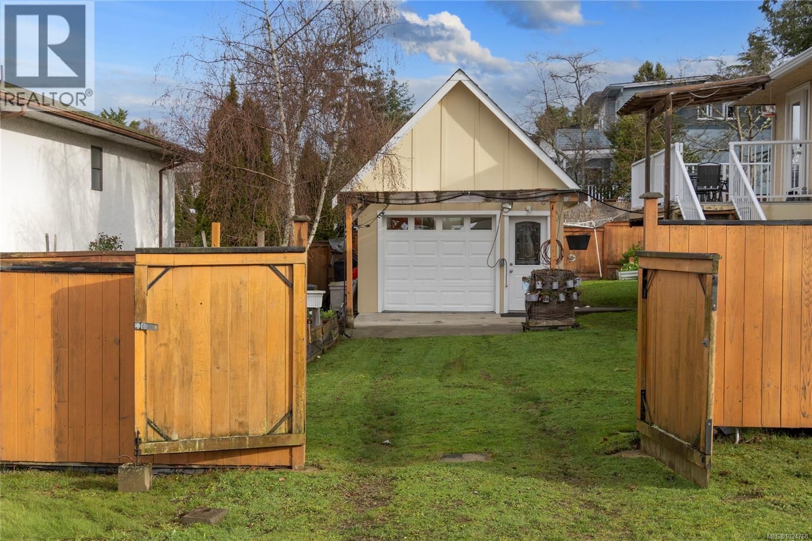 4420 Tyndall Ave, Saanich, British Columbia  V8N 3S1 - Photo 31 - 1024768