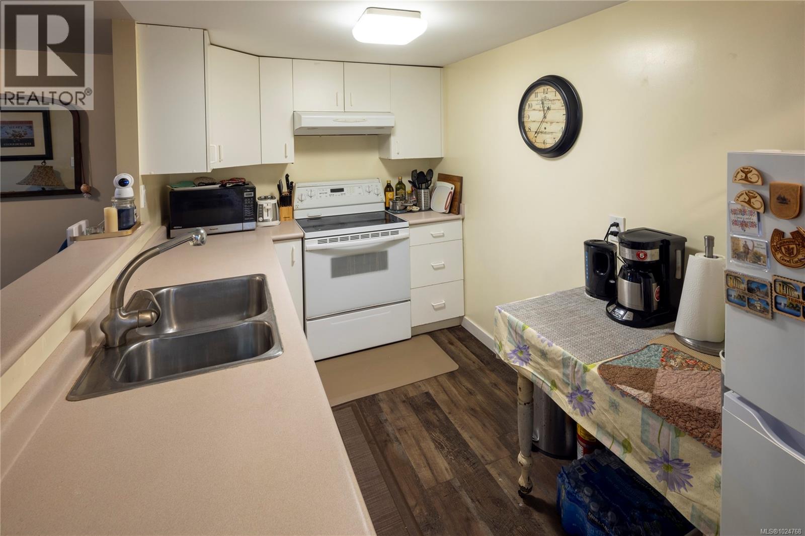 4420 Tyndall Ave, Saanich, British Columbia  V8N 3S1 - Photo 43 - 1024768