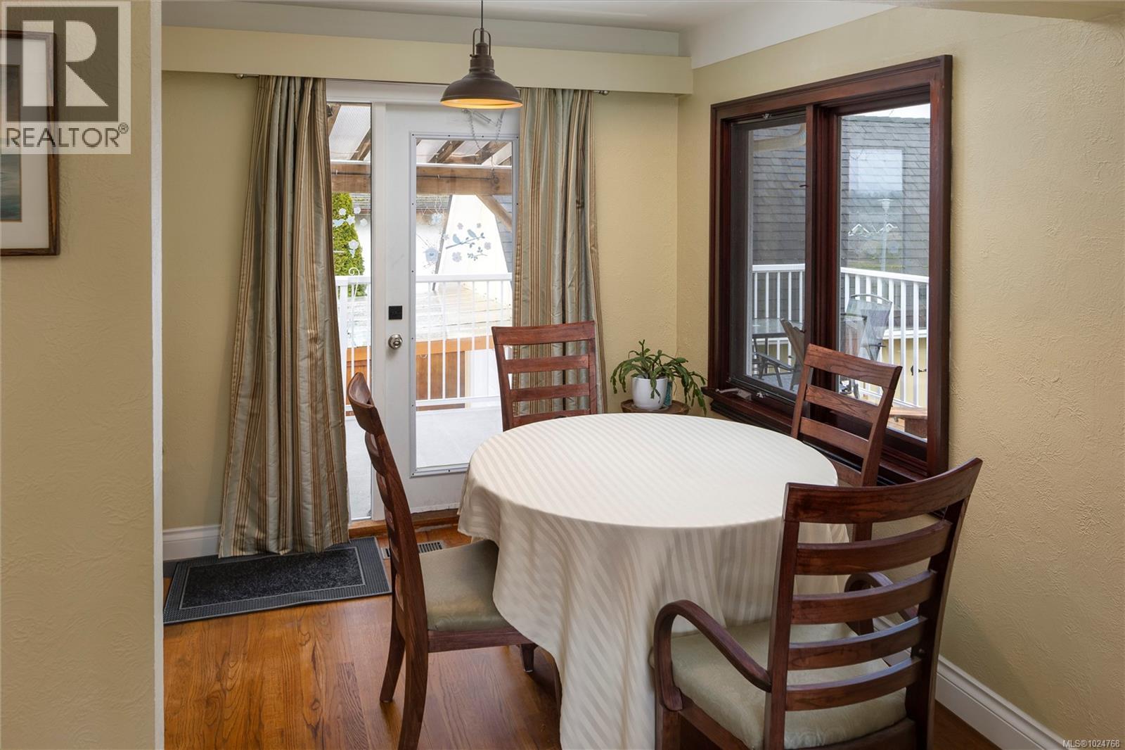 4420 Tyndall Ave, Saanich, British Columbia  V8N 3S1 - Photo 9 - 1024768