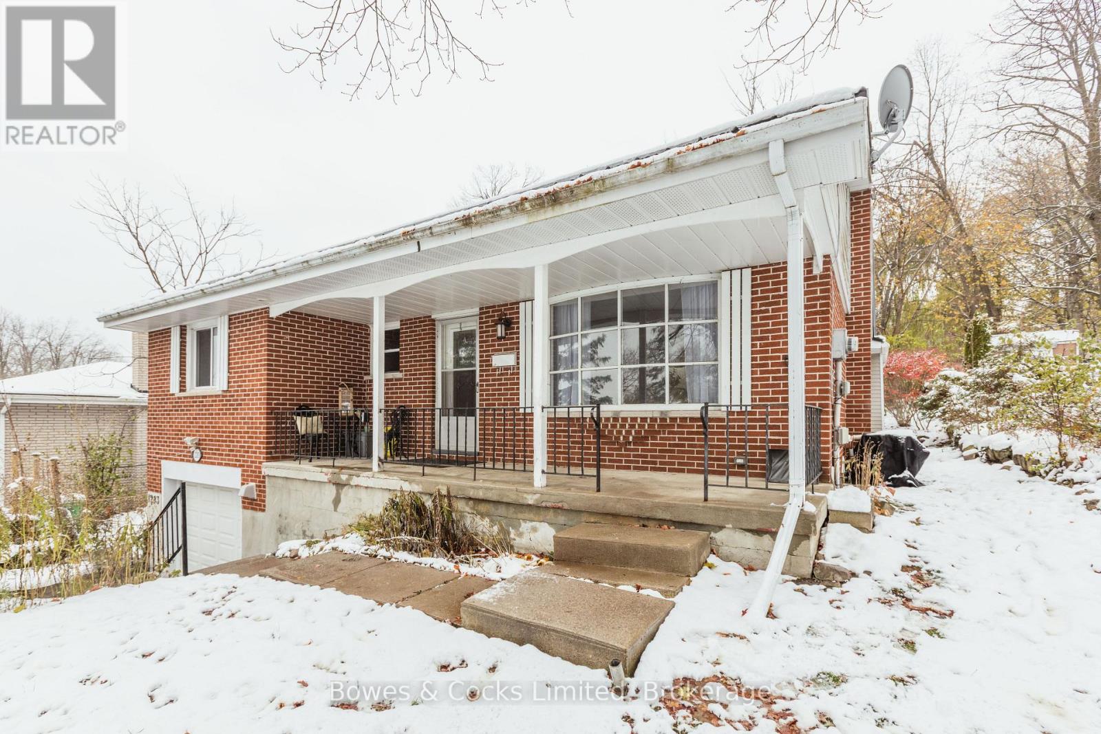 1283 Amundsen Avenue, Peterborough, Ontario  K9H 6T5 - Photo 3 - X12777592