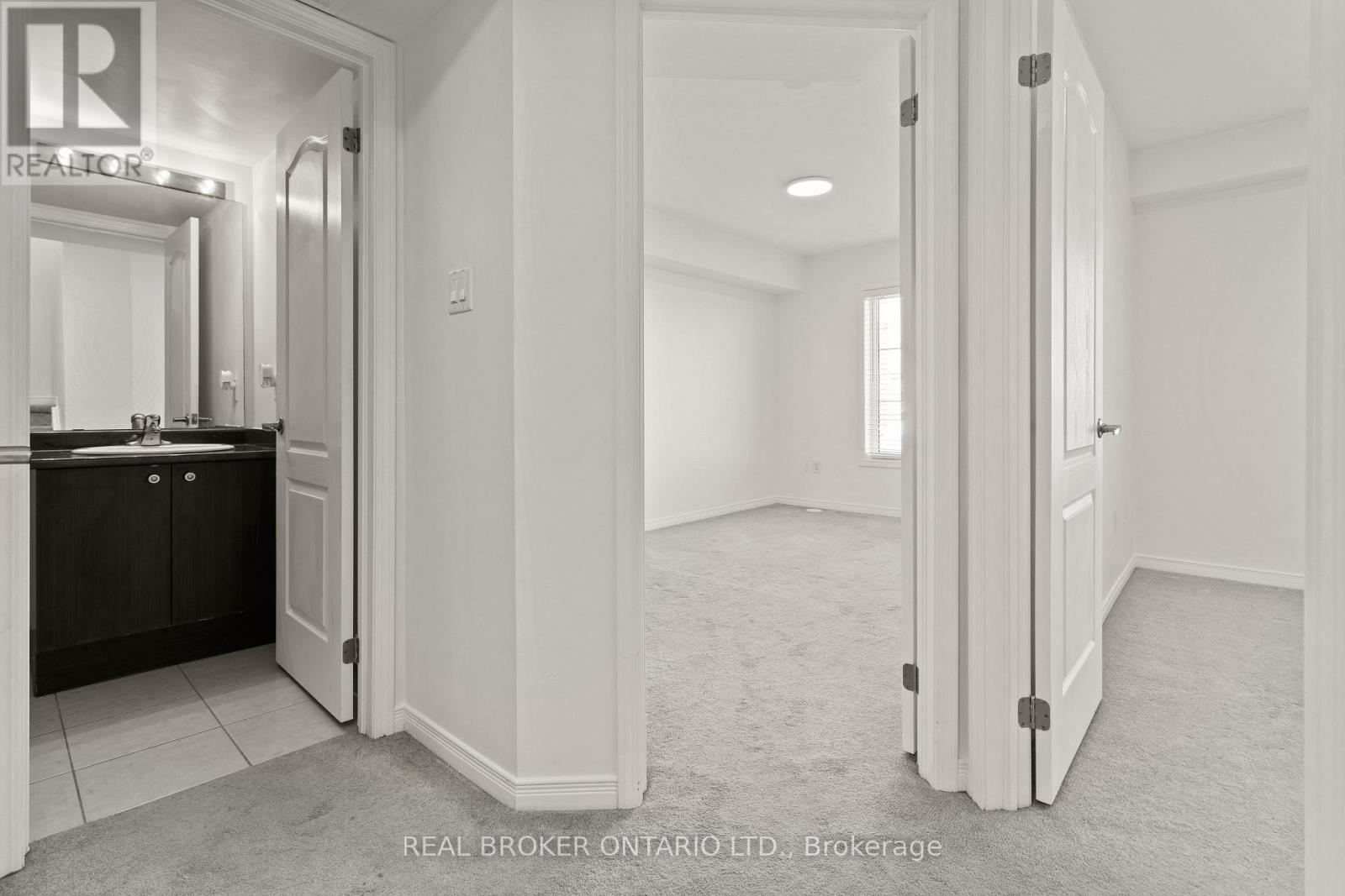 42 - 2441 Greenwich Drive, Oakville, Ontario  L6M 0S4 - Photo 16 - W12777710