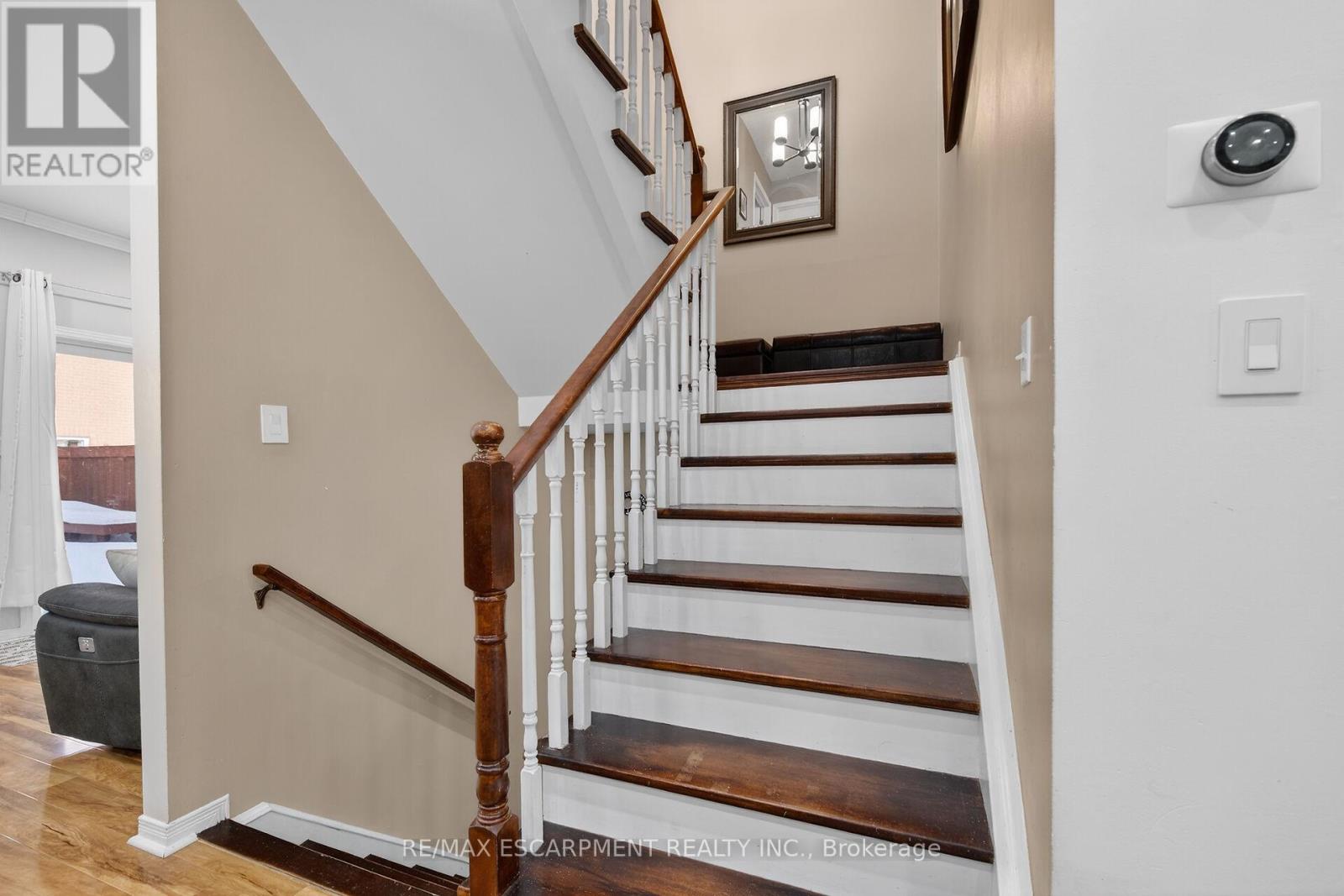 33 Panorama Way, Hamilton, Ontario  L8E 6C6 - Photo 22 - X12777720