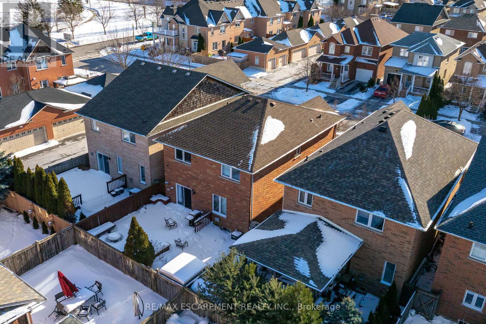 33 Panorama Way, Hamilton, Ontario  L8E 6C6 - Photo 45 - X12777720