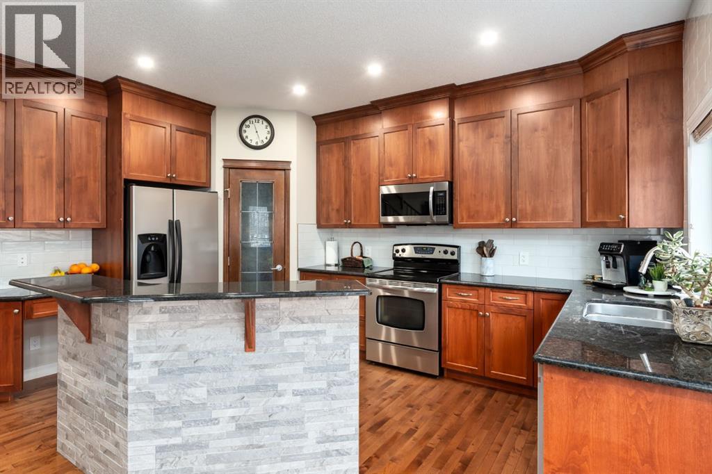 128 Seagreen Manor, Chestermere, Alberta  T1X 0E7 - Photo 6 - A2283637