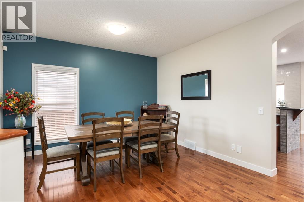 128 Seagreen Manor, Chestermere, Alberta  T1X 0E7 - Photo 4 - A2283637
