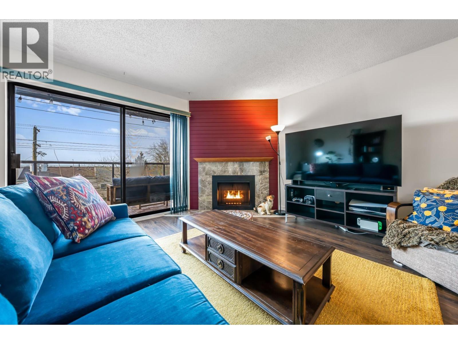 307 315 Tenth Street, New Westminster, British Columbia  V3M 3Y2 - Photo 4 - R3088629