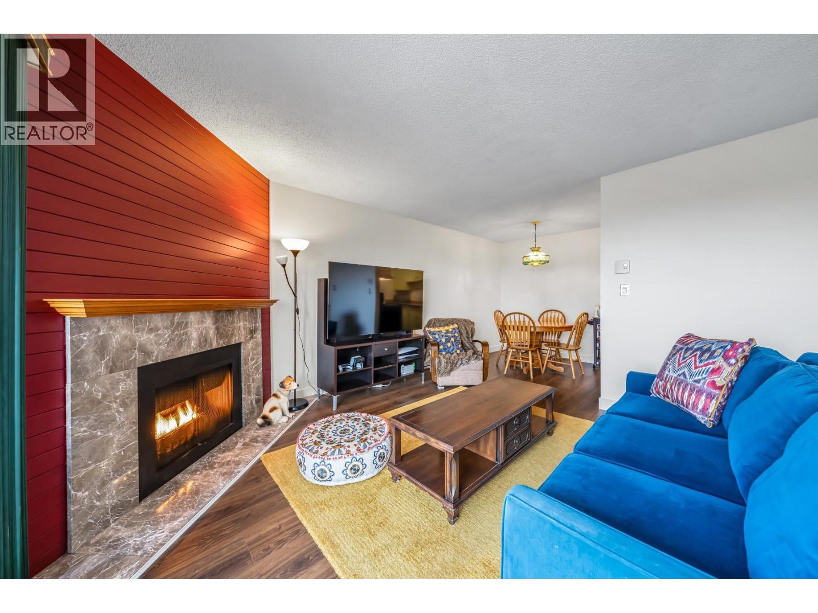 307 315 Tenth Street, New Westminster, British Columbia  V3M 3Y2 - Photo 3 - R3088629