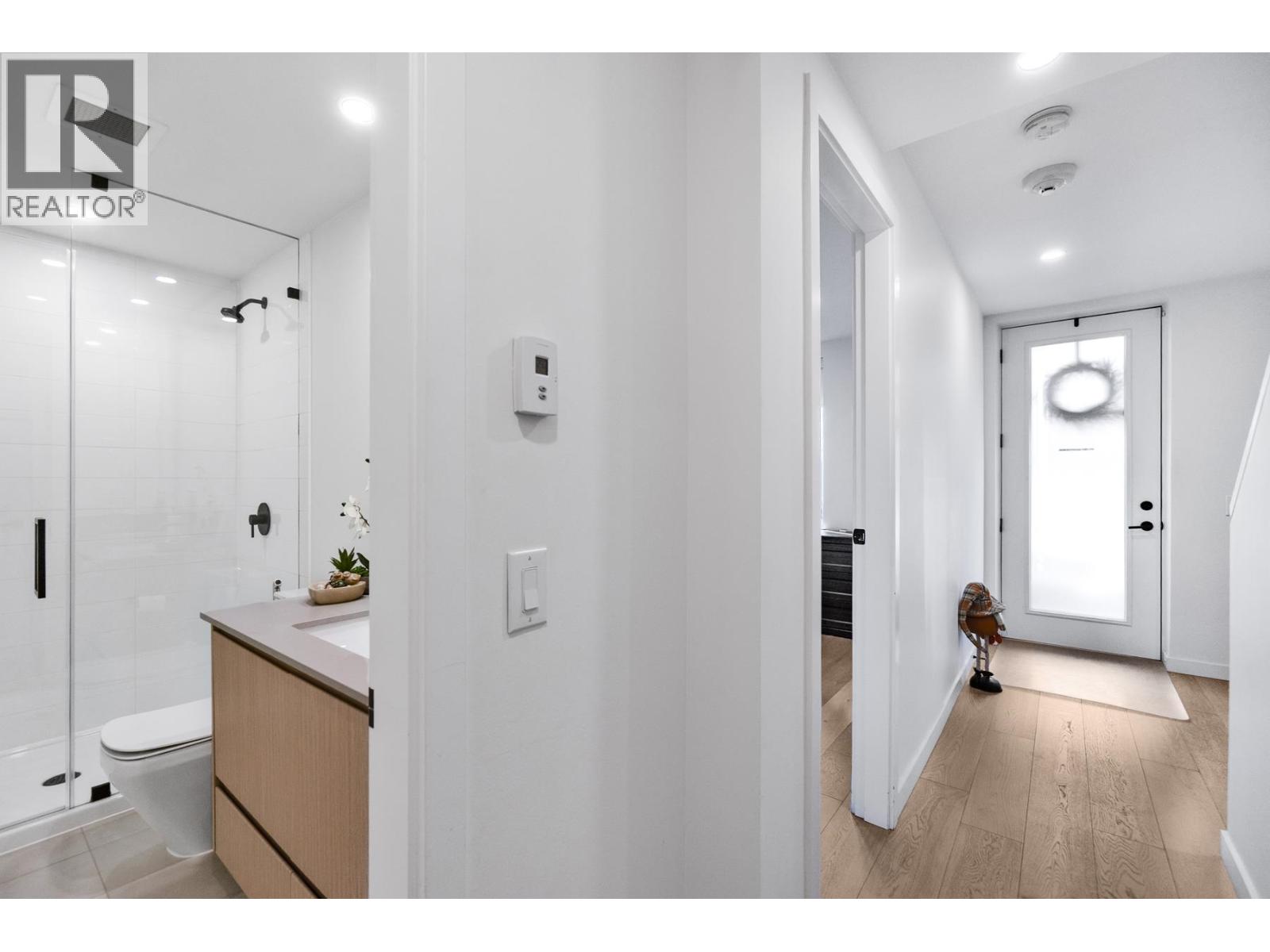 11 528 E 2nd Street, North Vancouver, British Columbia  V7L 0G8 - Photo 36 - R3088636