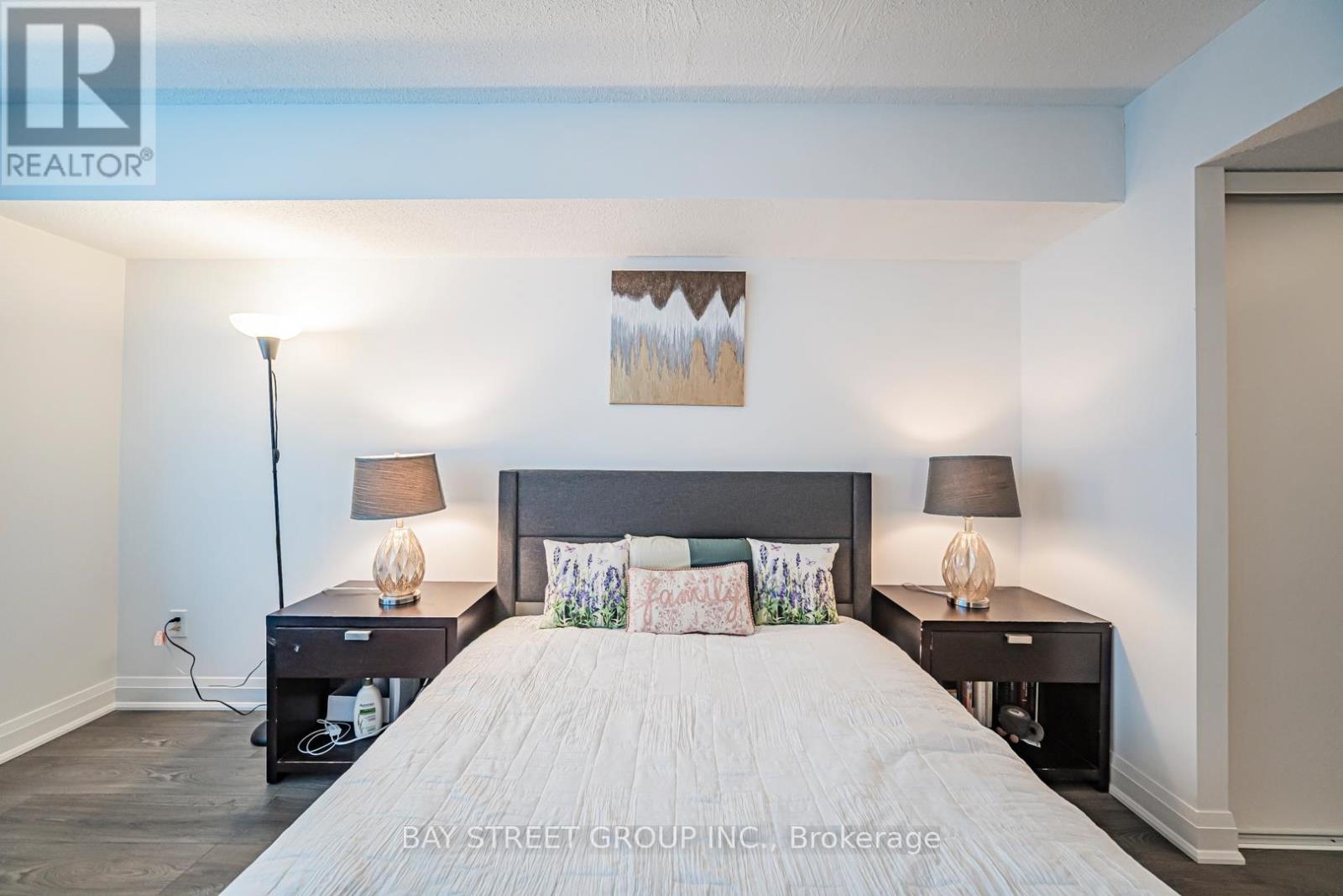 1006 - 38 Elm Street, Toronto, Ontario  M5G 2K5 - Photo 41 - C12776456