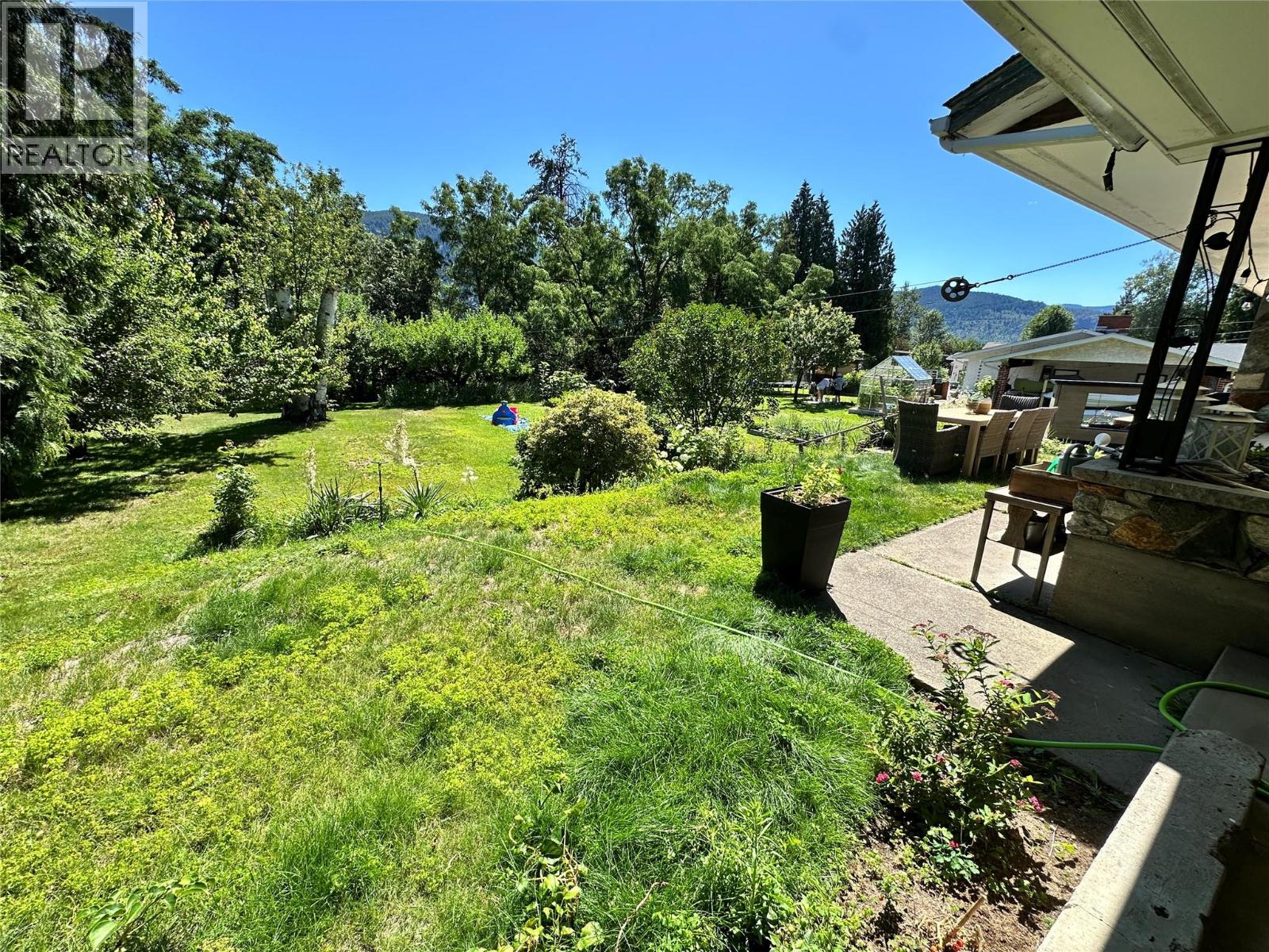 2629 9th Avenue, Castlegar, British Columbia  V1N 2Y9 - Photo 27 - 10374974