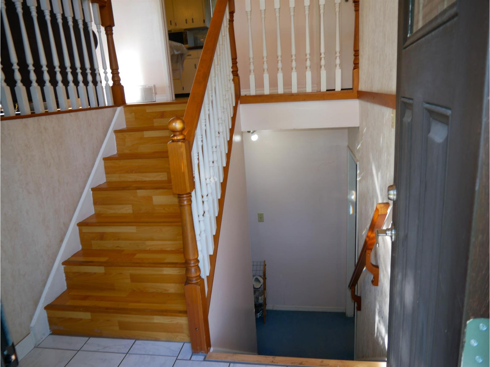 2449 Adelaide Street, Abbotsford, British Columbia  V2T 3L9 - Photo 10 - R3075087