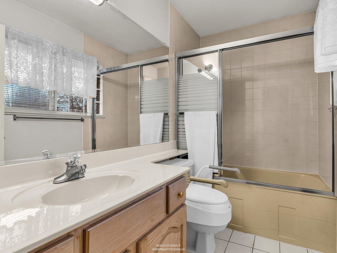 11923 98a Avenue, Surrey, British Columbia  V3V 7W7 - Photo 25 - R3088671