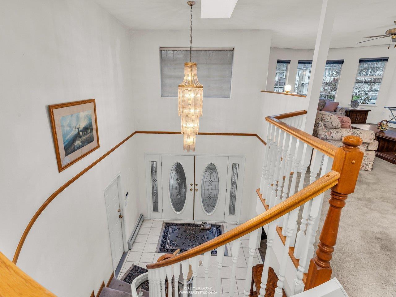 11923 98a Avenue, Surrey, British Columbia  V3V 7W7 - Photo 3 - R3088671