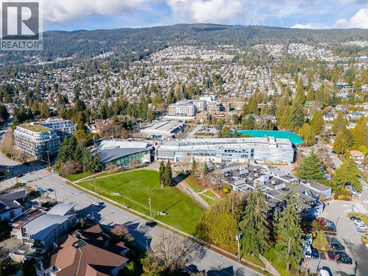 105 2135 Argyle Avenue, West Vancouver, British Columbia  V7V 1A5 - Photo 35 - R3088759