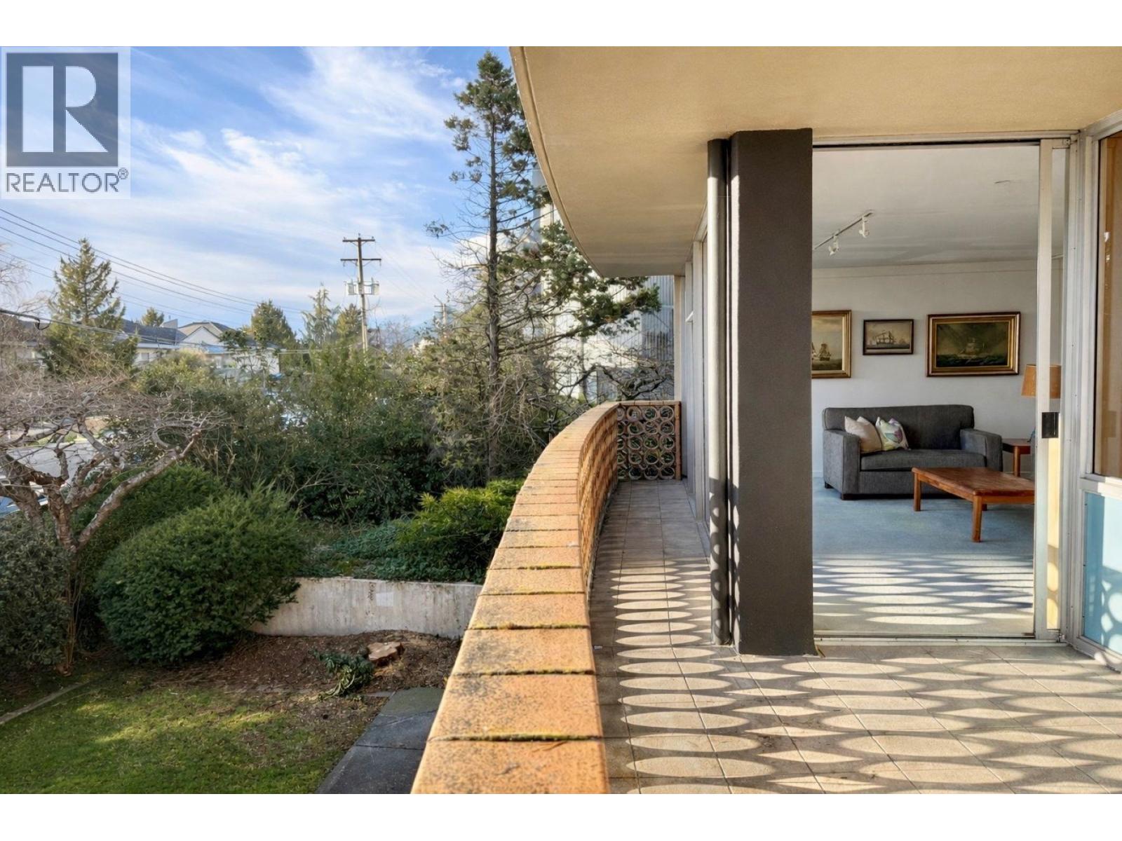 105 2135 Argyle Avenue, West Vancouver, British Columbia  V7V 1A5 - Photo 7 - R3088759