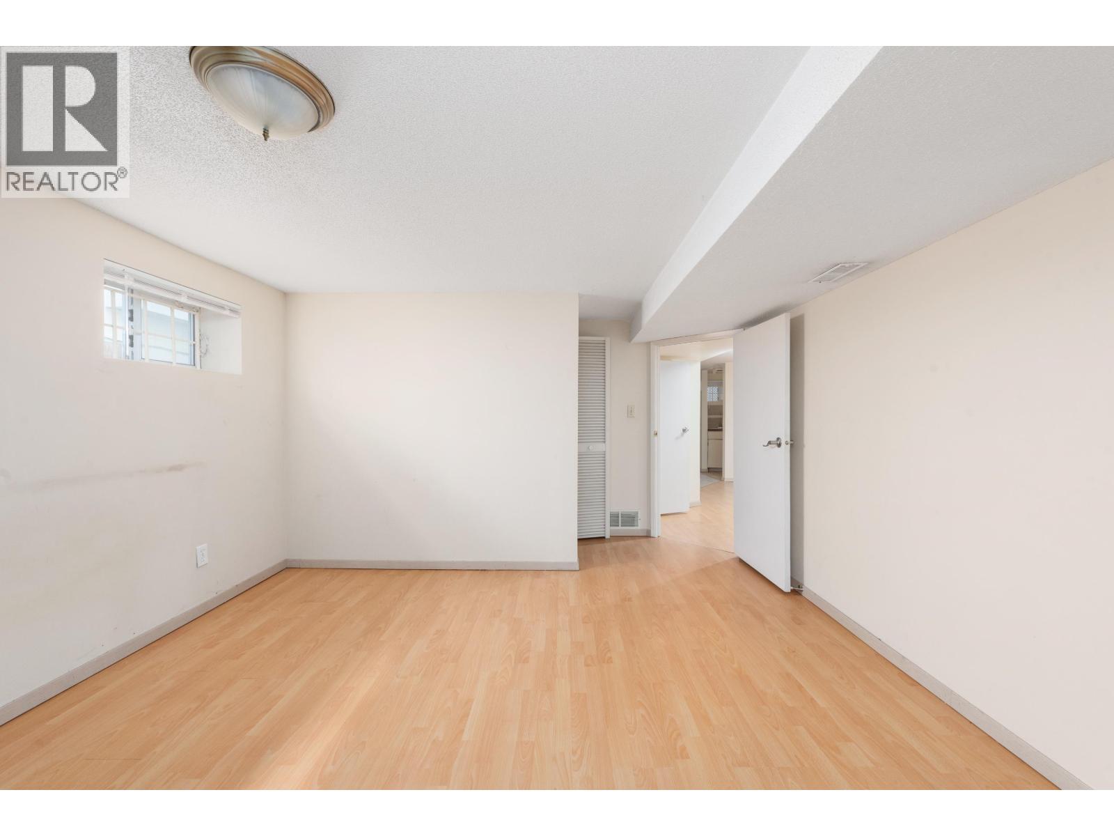 5556 Earles Street, Vancouver, British Columbia  V5R 3S1 - Photo 13 - R3088746