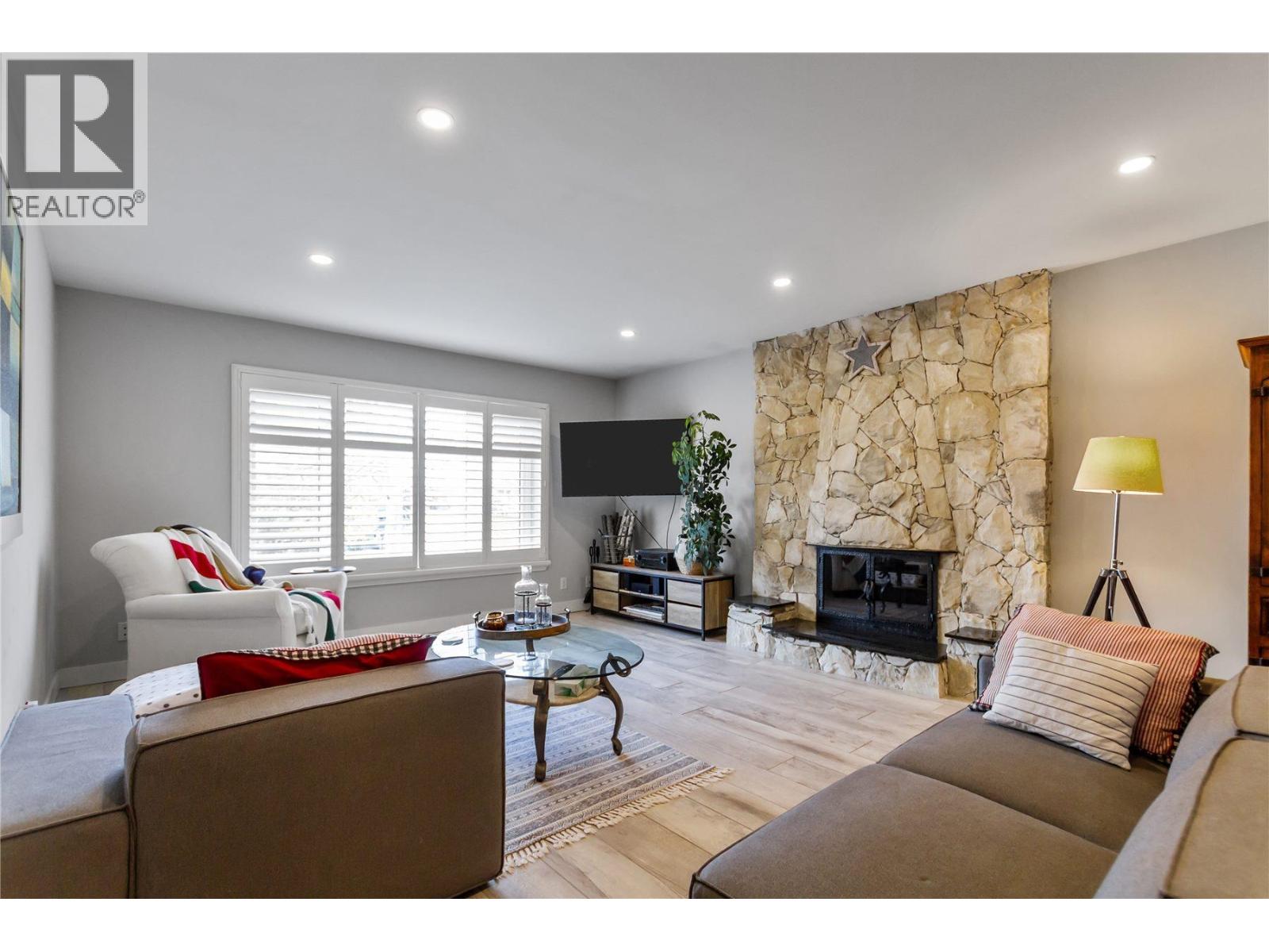 4668 55a Street, Delta, British Columbia  V4K 4H2 - Photo 4 - R3088770