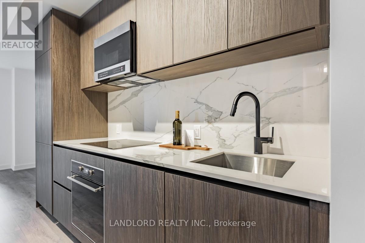 710s - 127 Broadway Avenue, Toronto, Ontario  M4P 1V4 - Photo 3 - C12777756