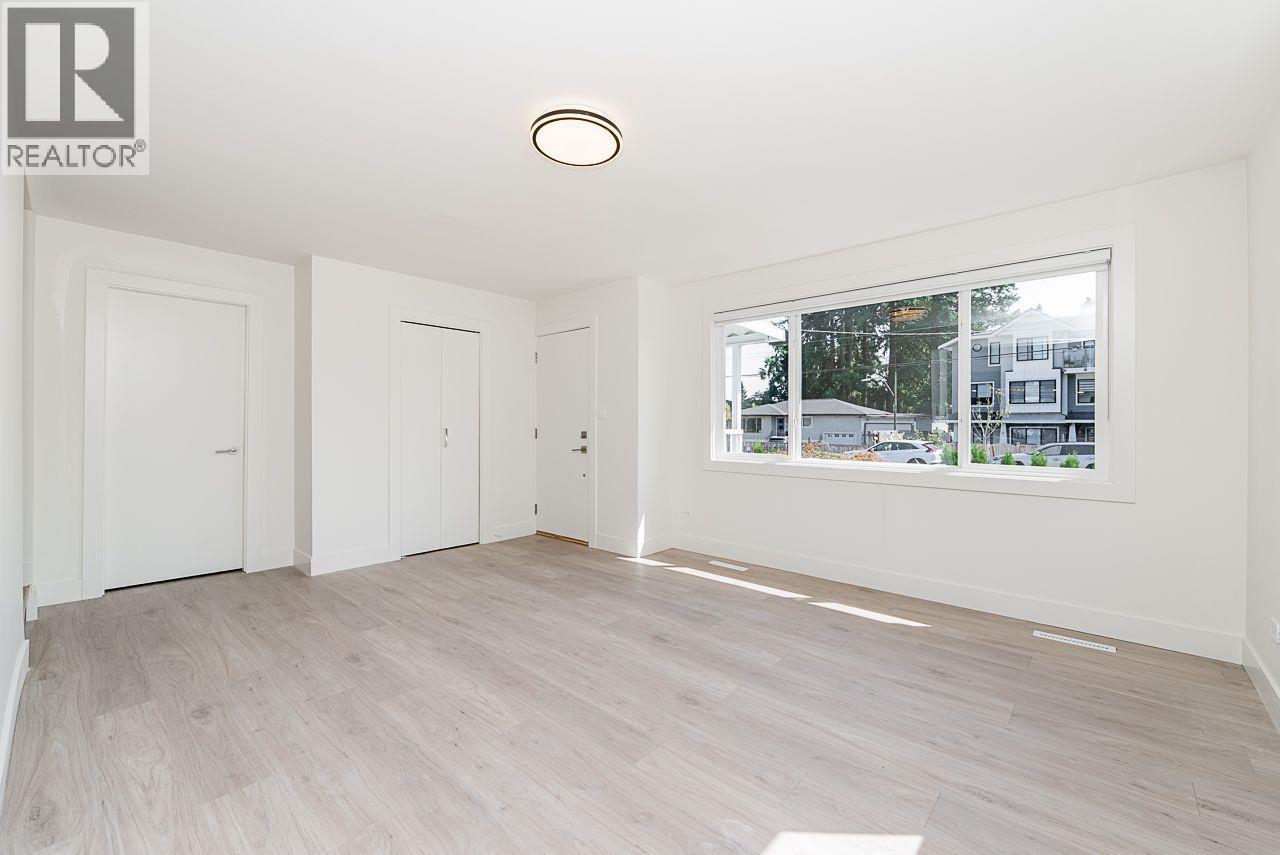 1747 Salisbury Avenue, Port Coquitlam, British Columbia  V3B 1X6 - Photo 6 - R3088356