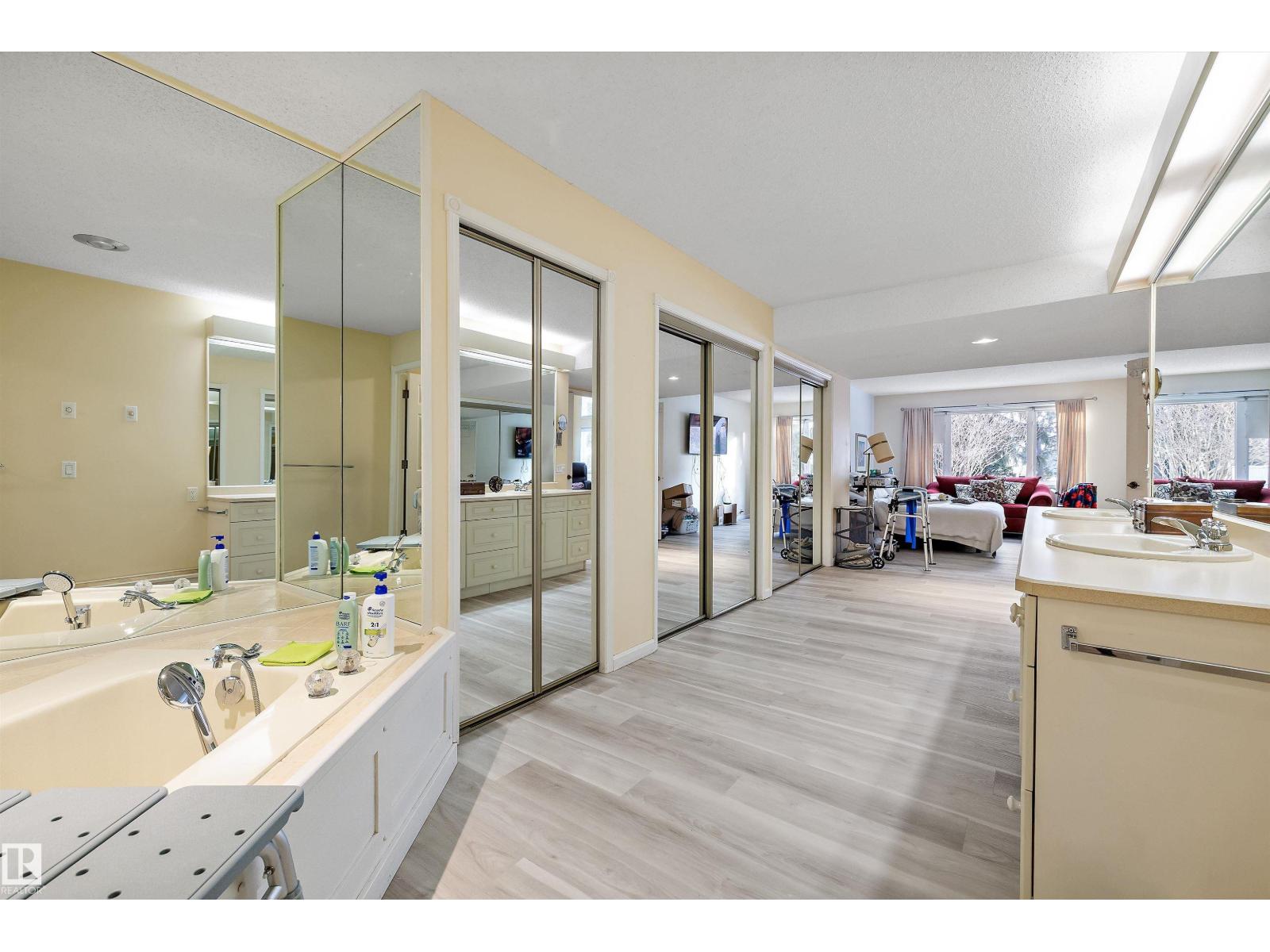 1027 109 St Nw, Edmonton, Alberta  T6J 5G2 - Photo 26 - E4471965