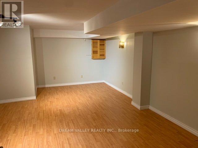 20 GLANVIL CRESCENT, Toronto, Ontario