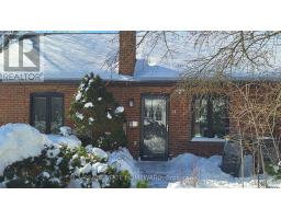 34 WOOD GLEN ROAD, Toronto, Ontario