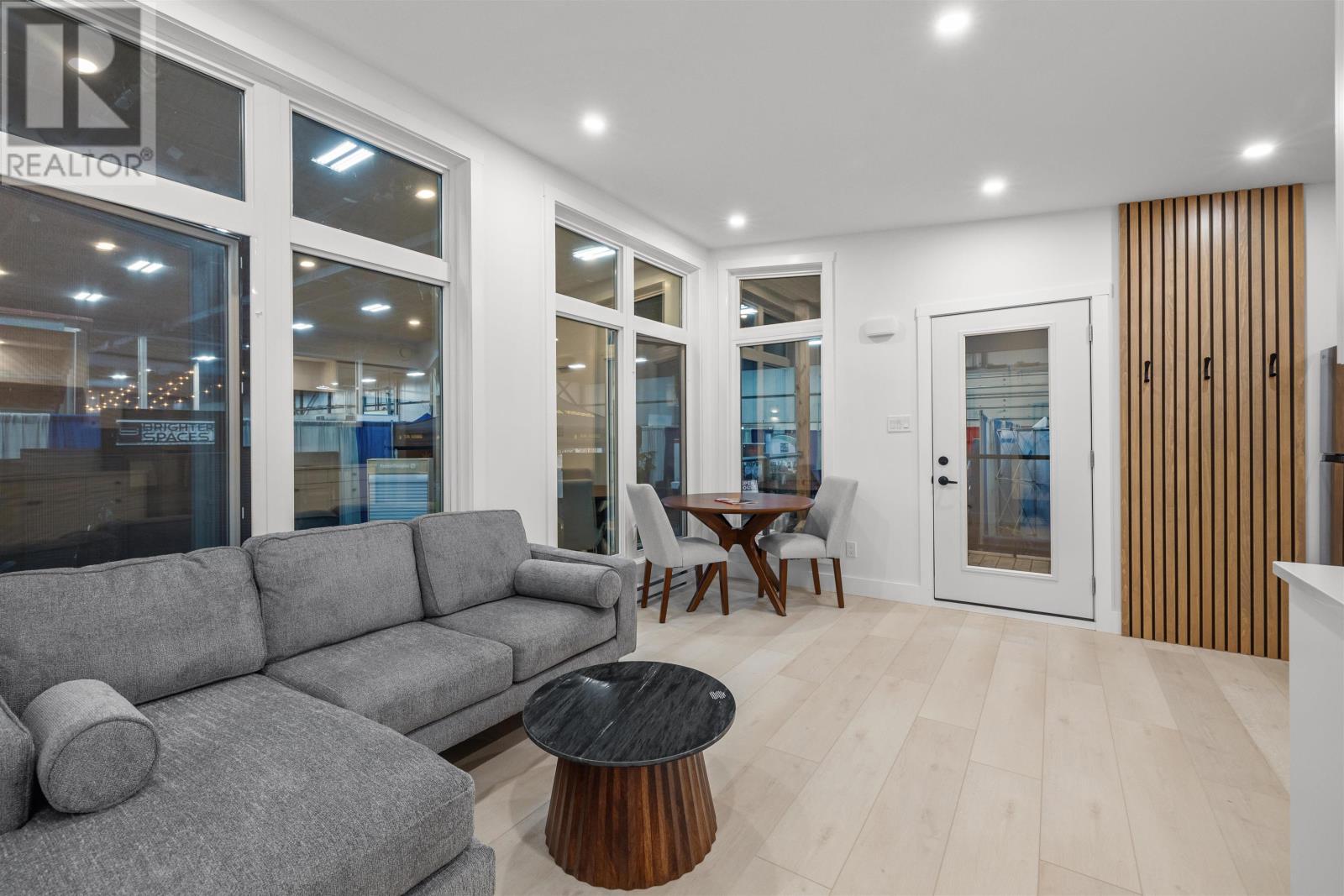 17 Myrtle Street, Stratford, Prince Edward Island  C1B 1P4 - Photo 4 - 202600645