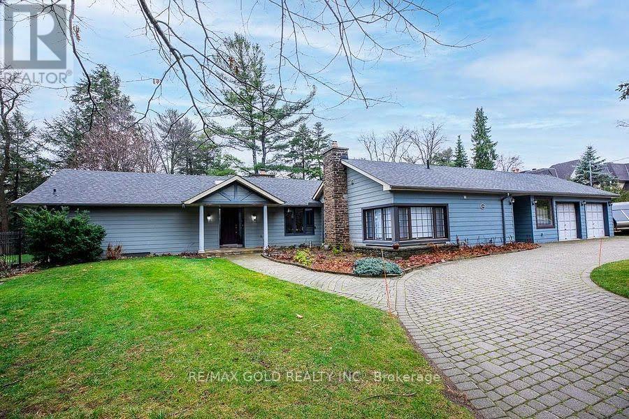 1356 Oak Lane, Mississauga, Ontario  L5H 2X7 - Photo 2 - W12777742