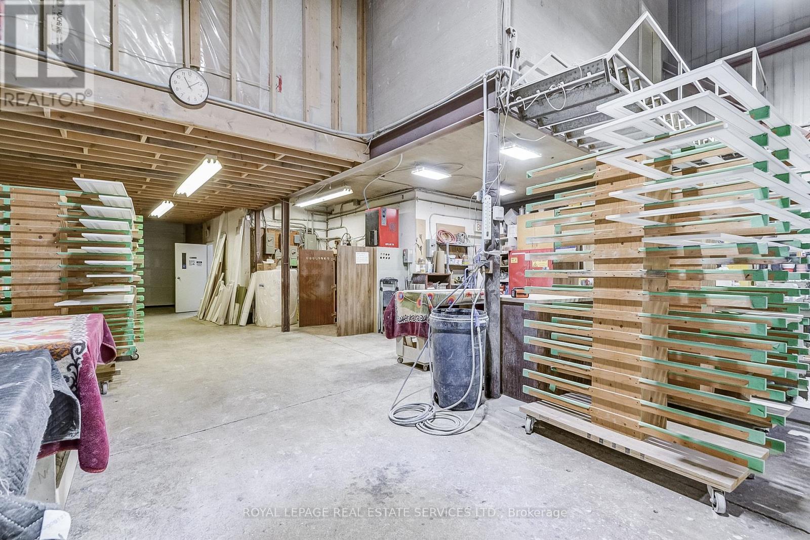 1 - 2050 Speers Road, Oakville, Ontario  L6L 2X8 - Photo 16 - W12777744