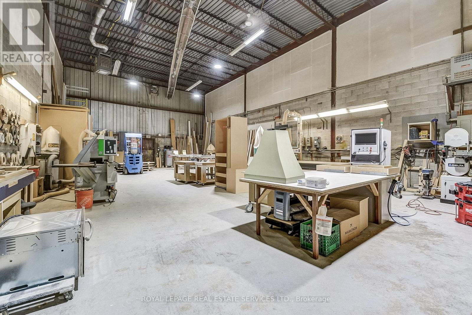 1 - 2050 Speers Road, Oakville, Ontario  L6L 2X8 - Photo 24 - W12777744