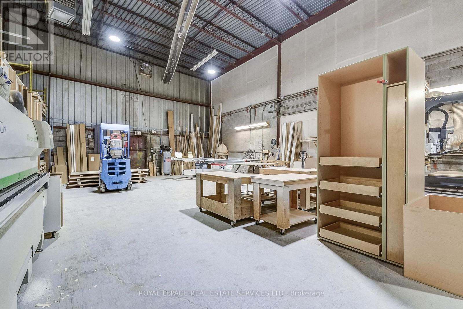 1 - 2050 Speers Road, Oakville, Ontario  L6L 2X8 - Photo 32 - W12777744