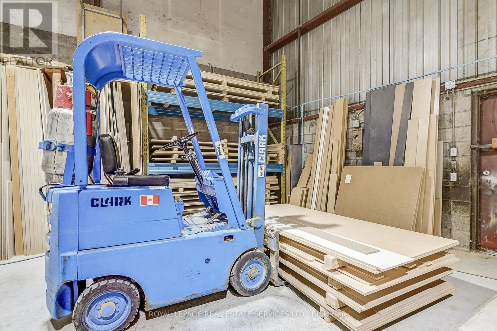 1 - 2050 Speers Road, Oakville, Ontario  L6L 2X8 - Photo 36 - W12777744