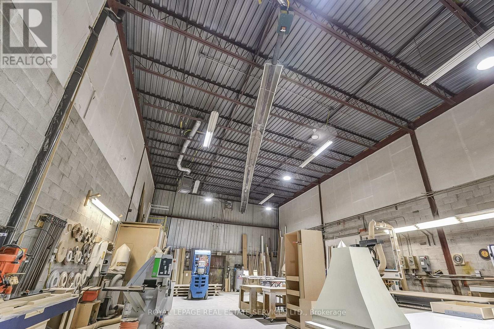 1 - 2050 Speers Road, Oakville, Ontario  L6L 2X8 - Photo 38 - W12777744