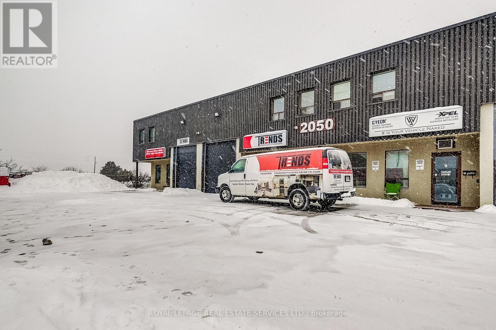 1 - 2050 Speers Road, Oakville, Ontario  L6L 2X8 - Photo 4 - W12777744