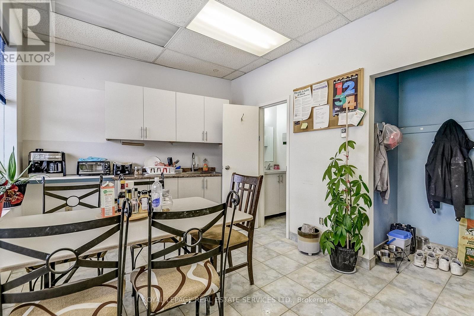 1 - 2050 Speers Road, Oakville, Ontario  L6L 2X8 - Photo 40 - W12777744