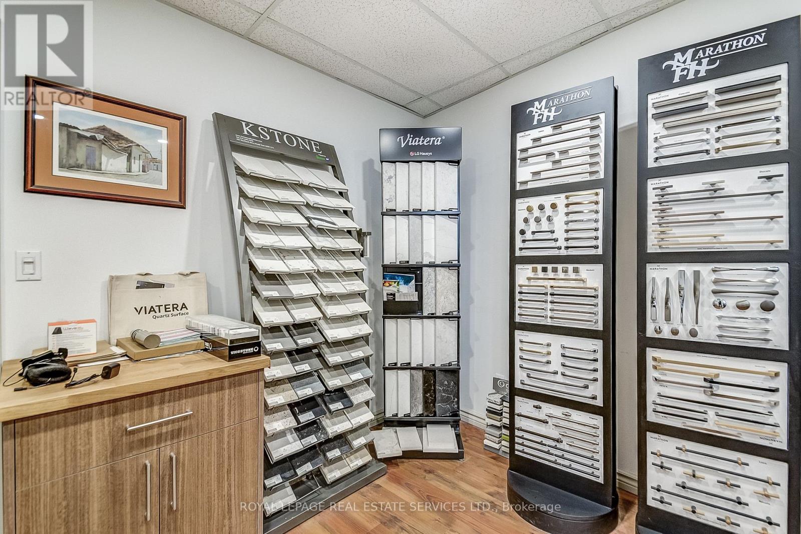 1 - 2050 Speers Road, Oakville, Ontario  L6L 2X8 - Photo 7 - W12777744