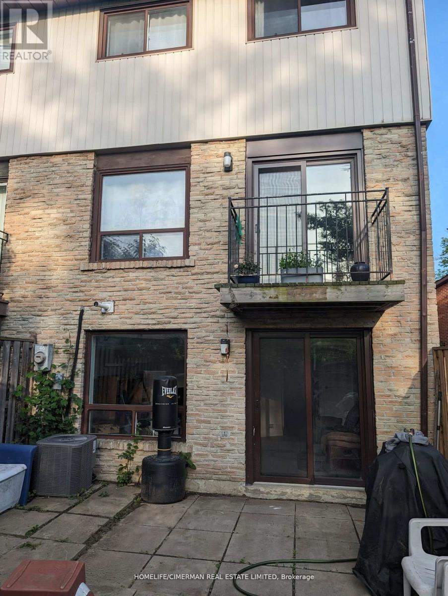 46 - 46 Foster Crescent, Brampton, Ontario  L6V 3M7 - Photo 22 - W12777752