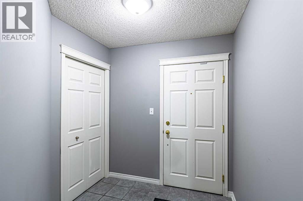 216, 6800 Hunterview Drive Nw, Calgary, Alberta  T2K 6K5 - Photo 9 - A2278413