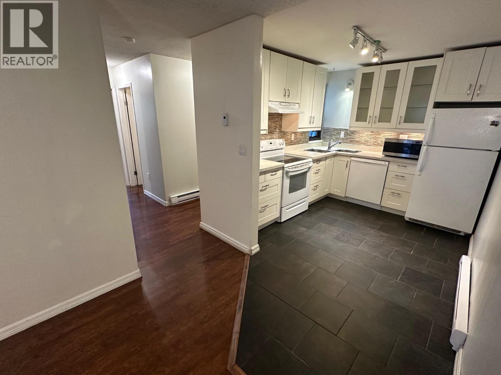 102 9143 Saturna Drive, Burnaby, British Columbia  V3J 7K1 - Photo 5 - R3088749