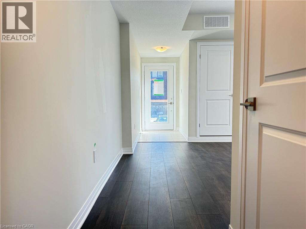 32 Urbane Boulevard, Kitchener, Ontario  N2E 0H8 - Photo 5 - 40804280