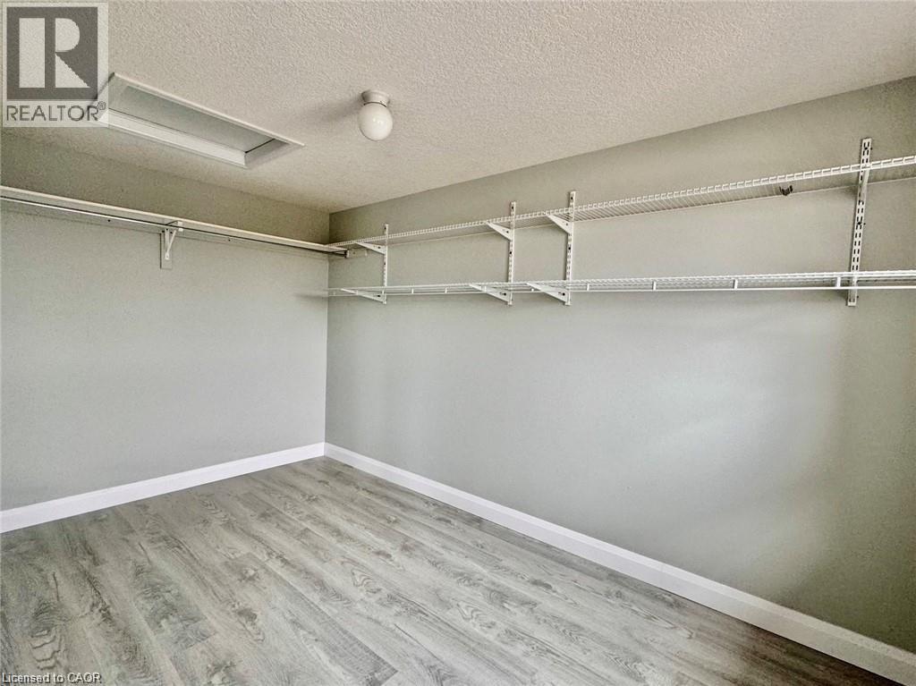 229 Sunny Meadow Court, Kitchener, Ontario  N2N 3R3 - Photo 14 - 40804086